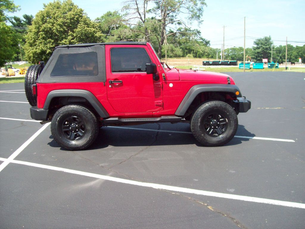 2010 Jeep Wrangler Image 4