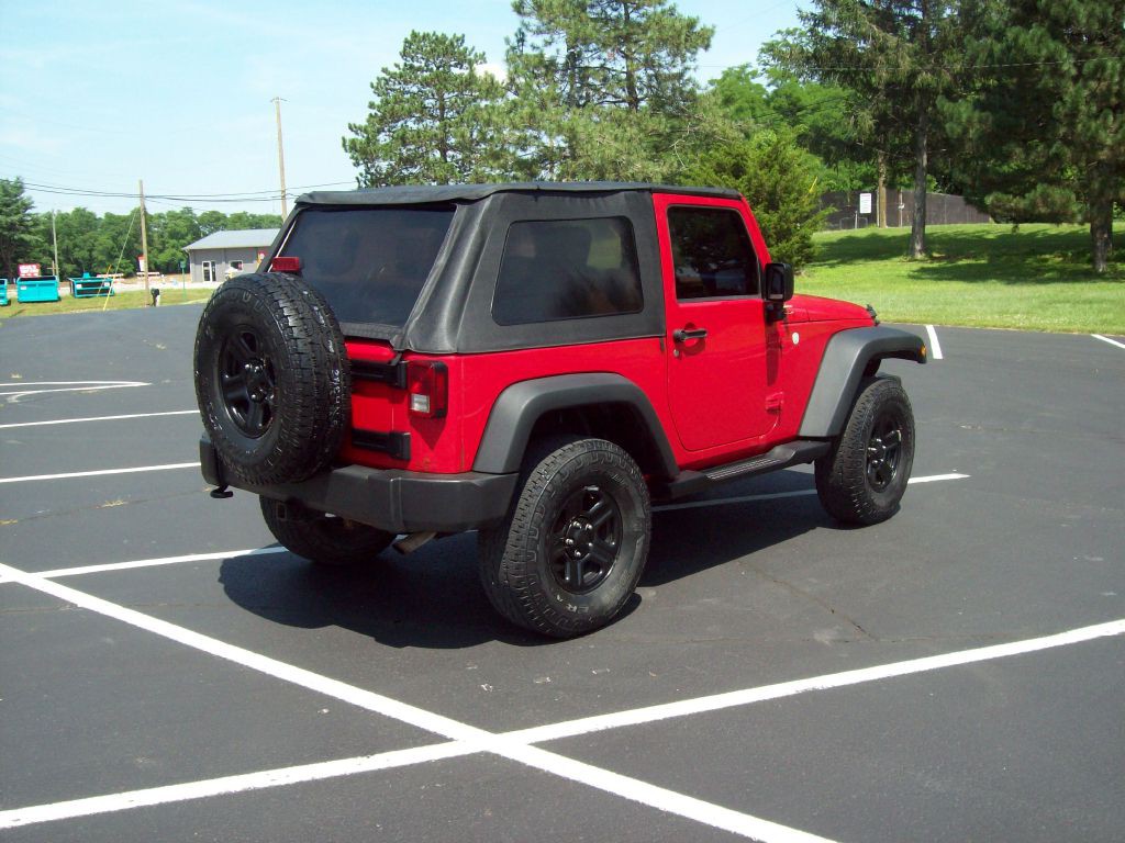 2010 Jeep Wrangler Image 5