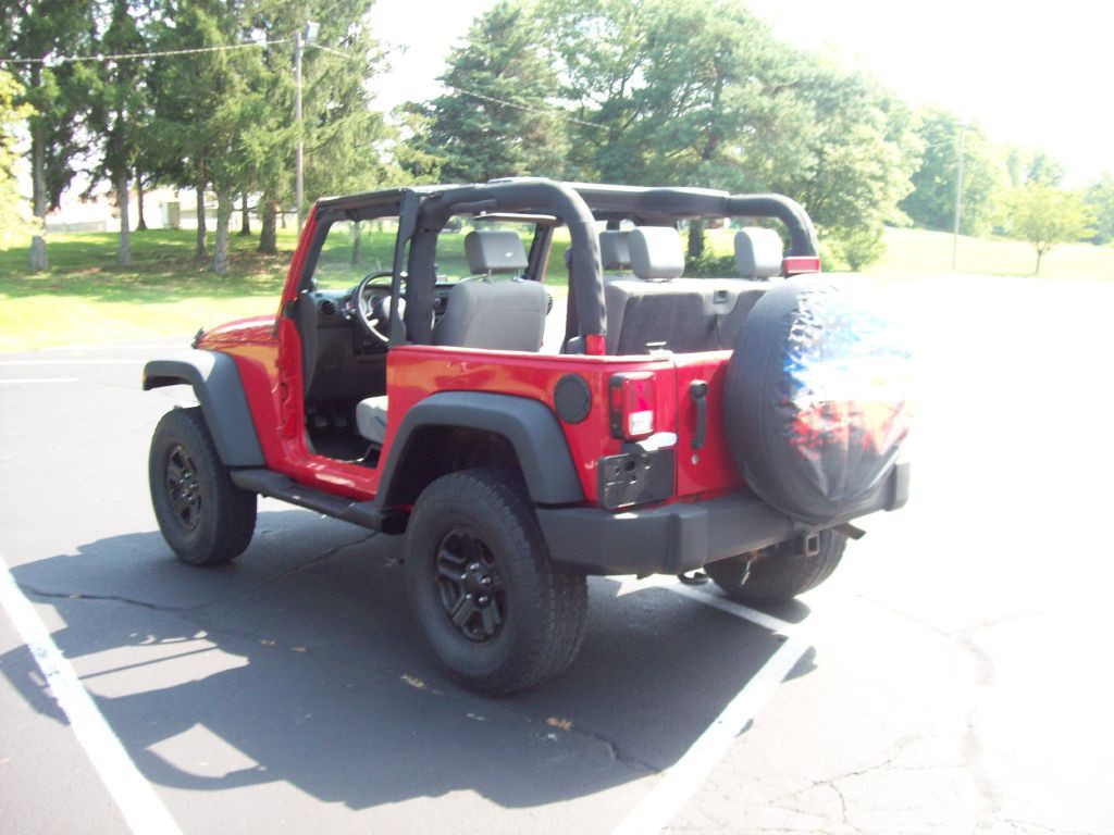2010 Jeep Wrangler Image 18