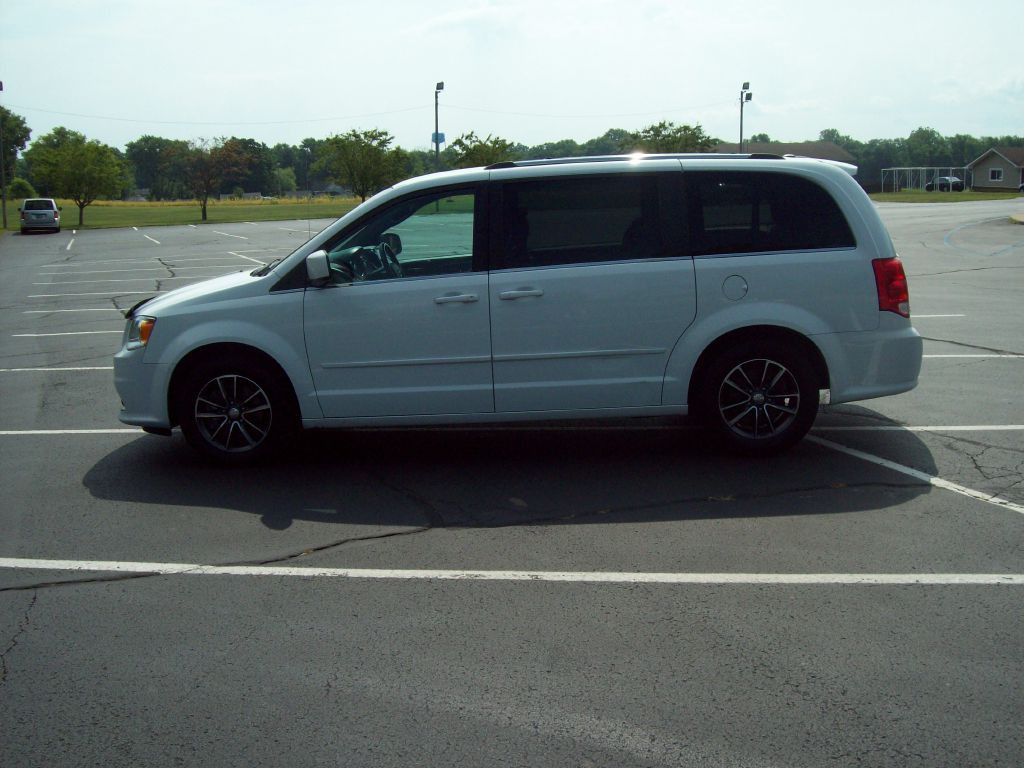 2017 Dodge Grand Caravan Image 8