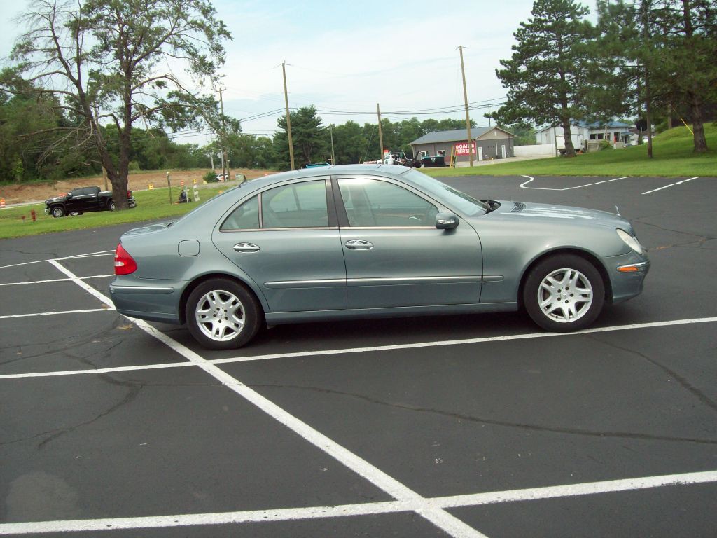 2006 Mercedes-Benz E-Class Image 4