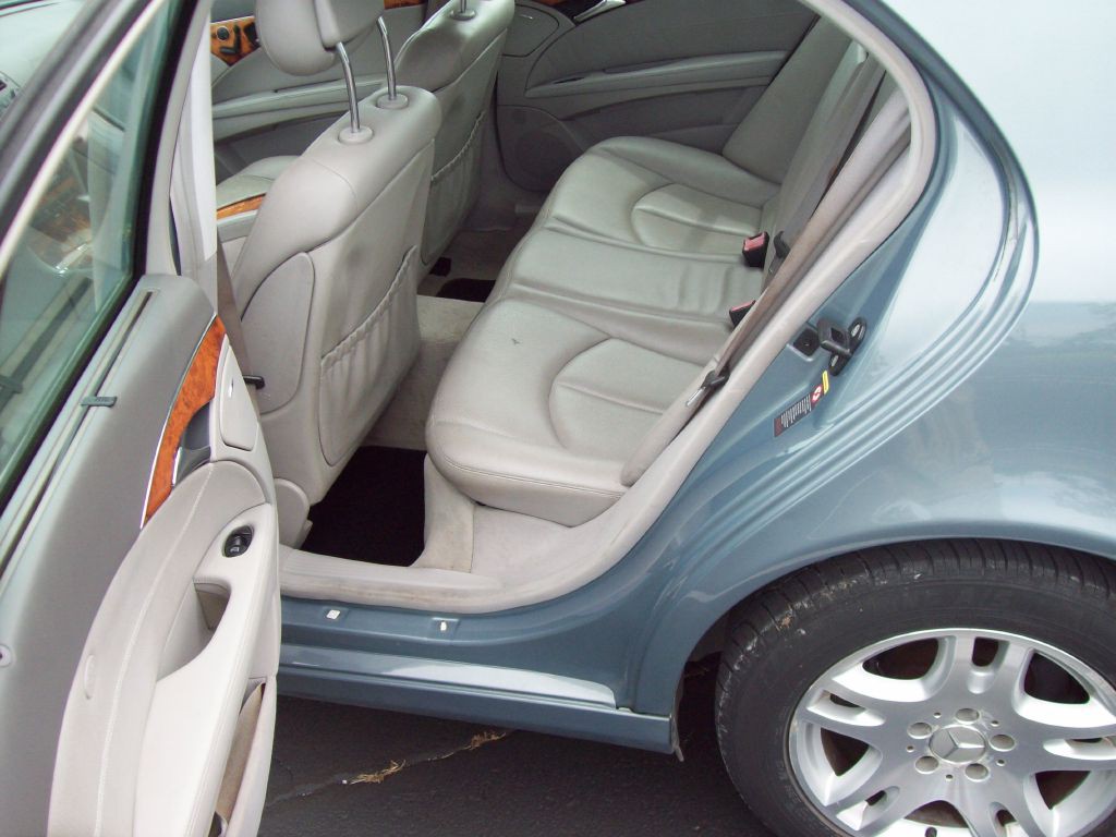 2006 Mercedes-Benz E-Class Image 11