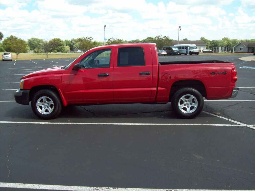 2005 Dodge Dakota Image 8