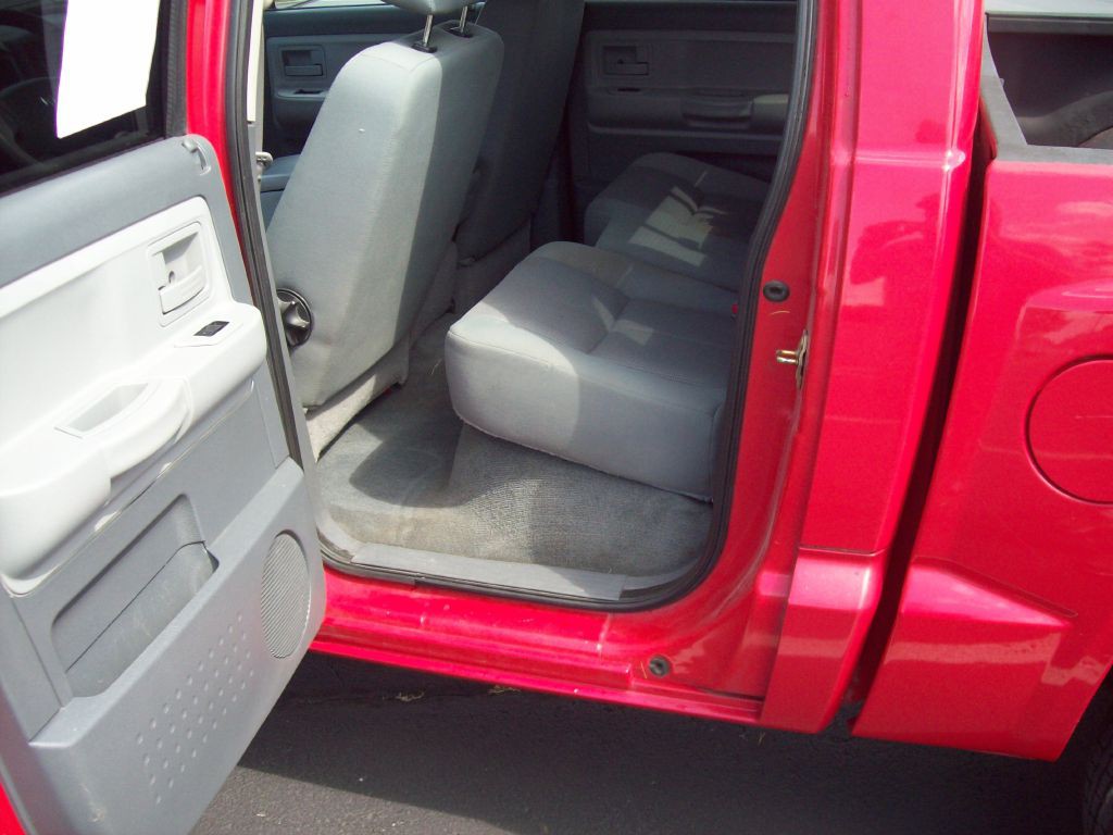 2005 Dodge Dakota Image 10