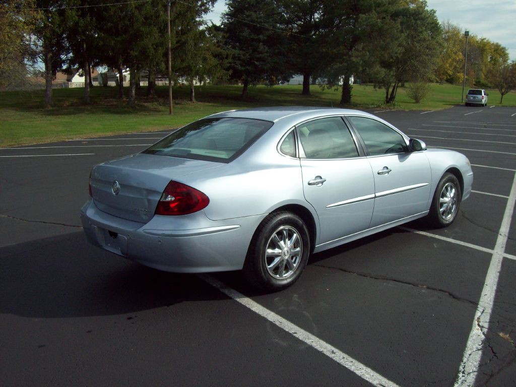 2005 Buick Lacrosse Image 5