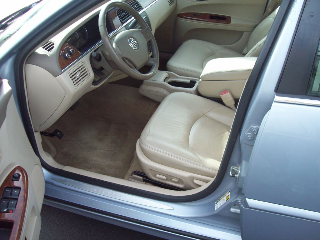 2005 Buick Lacrosse Image 9