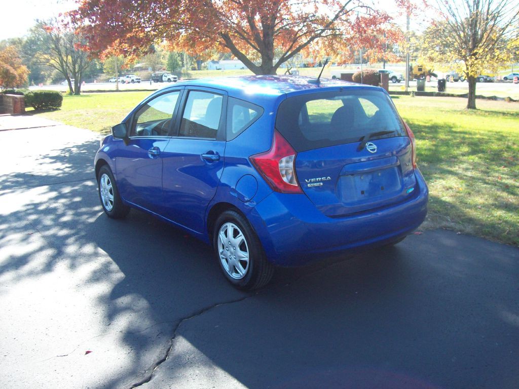 2016 Nissan Versa Image 7