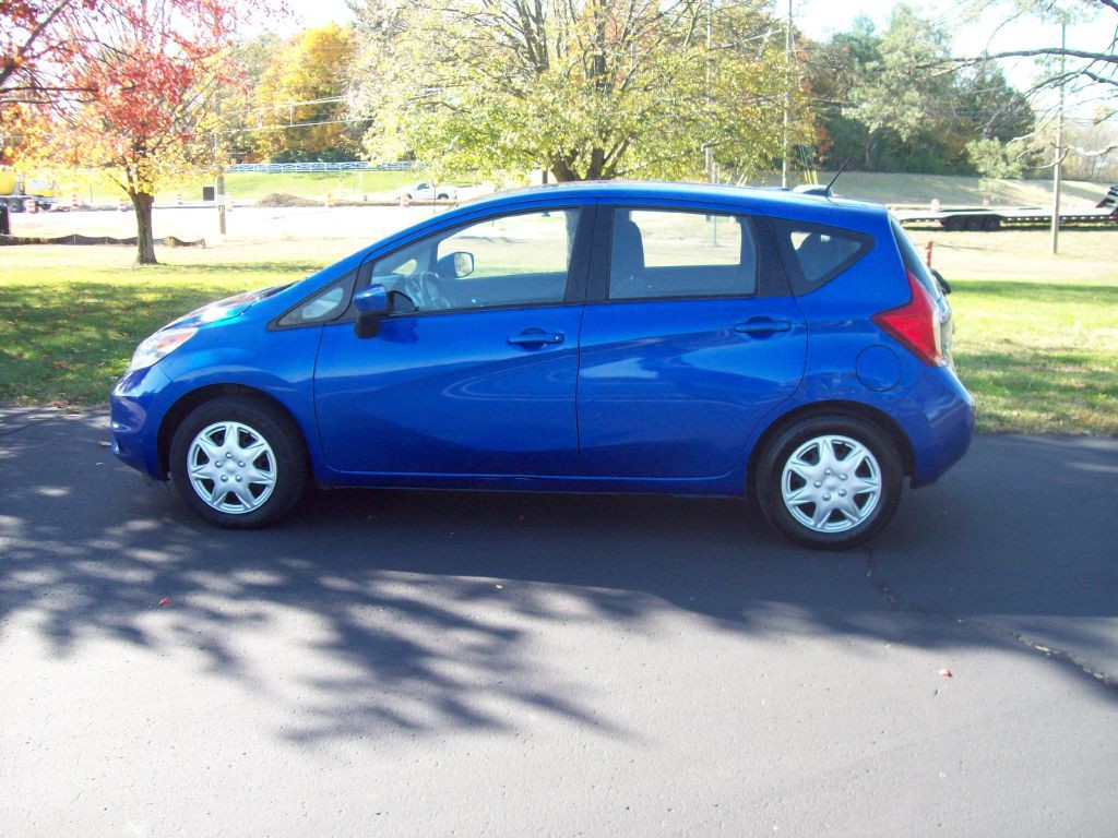 2016 Nissan Versa Image 8