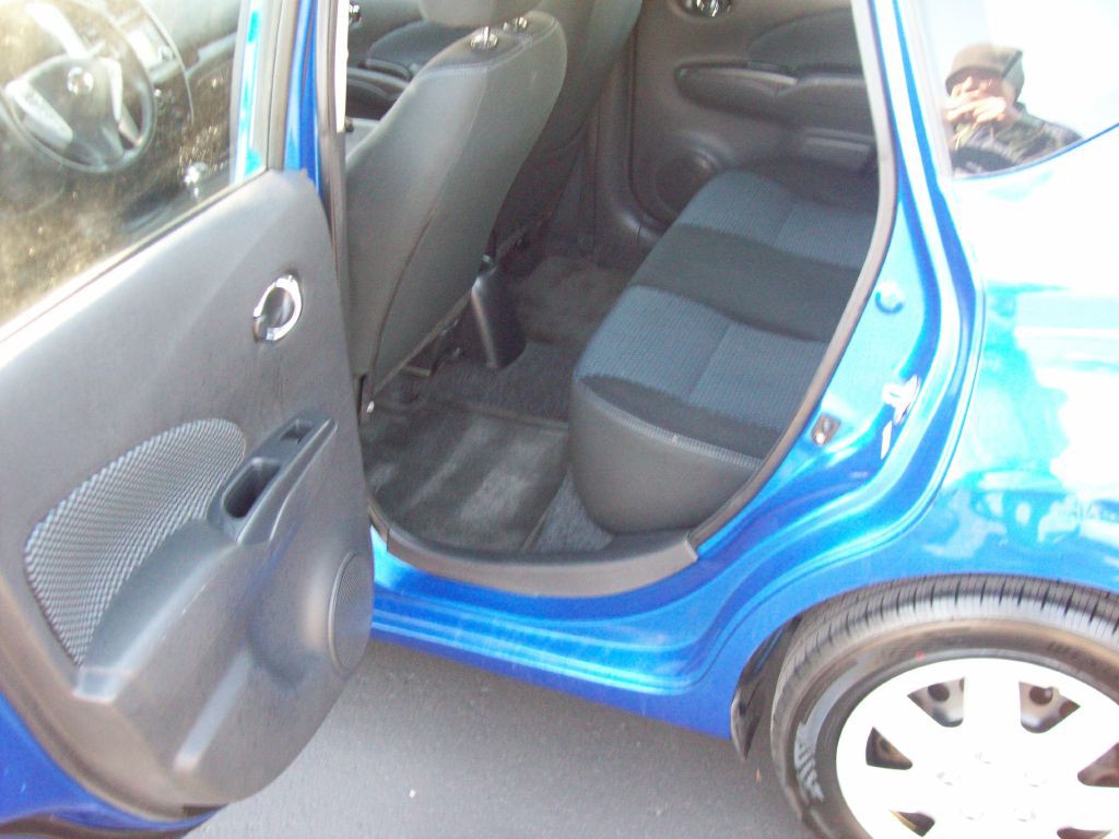 2016 Nissan Versa Image 10