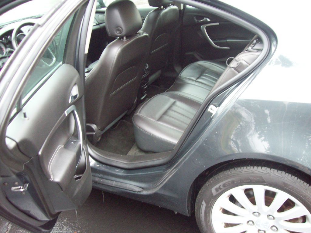 2013 Buick Regal Image 11