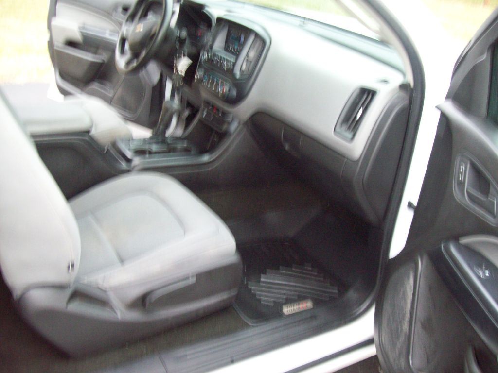 2017 Chevrolet Colorado Image 15