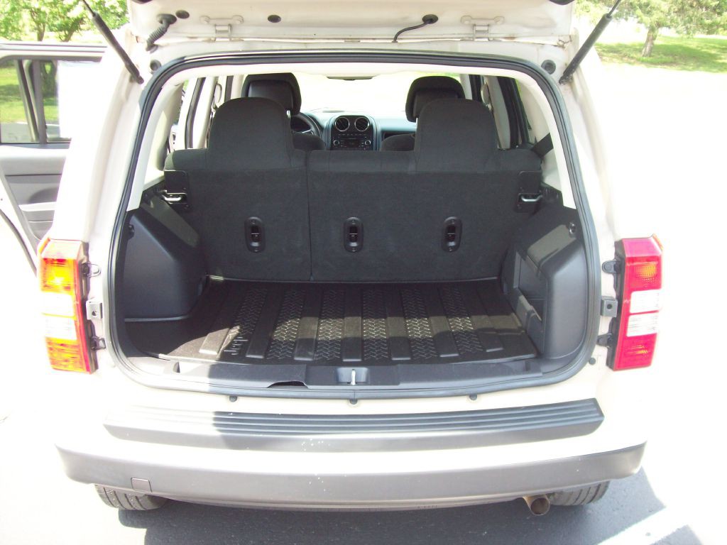 2017 Jeep Patriot Image 11