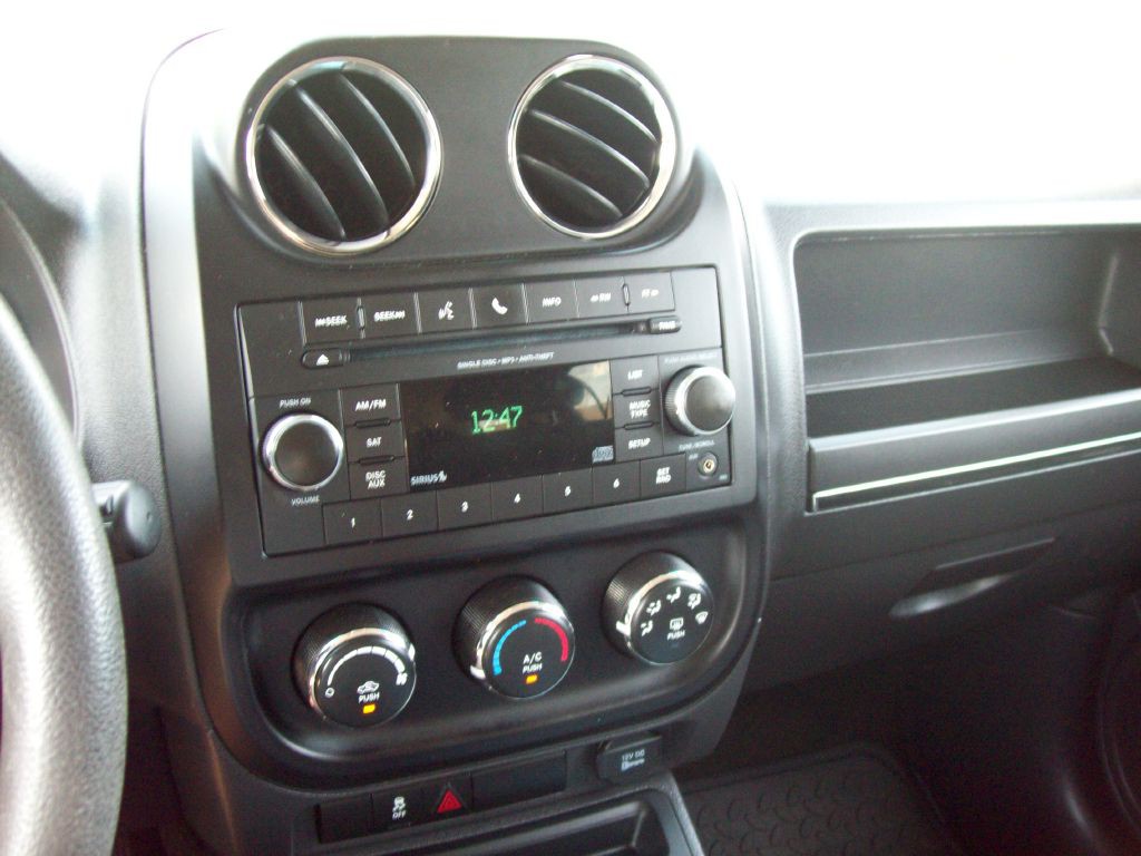 2017 Jeep Patriot Image 15