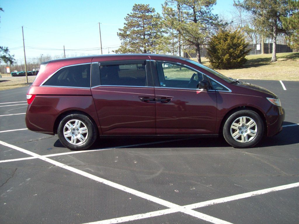 2012 Honda Odyssey Image 4