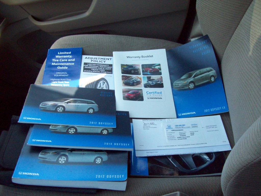 2012 Honda Odyssey Image 18