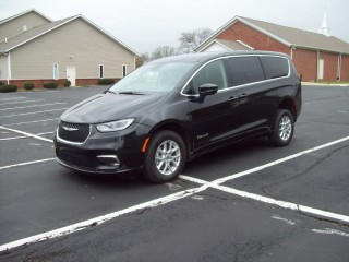 Image for 2023 Chrysler Pacifica Touring L ID: 7310772