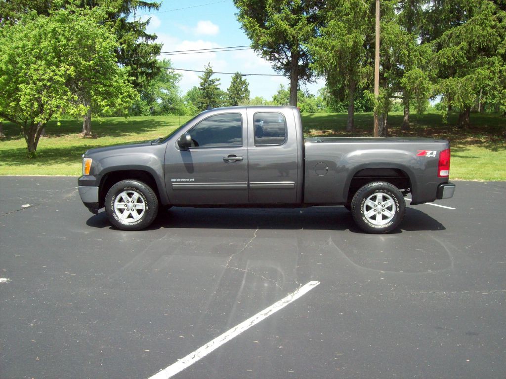 2011 GMC Sierra Image 8