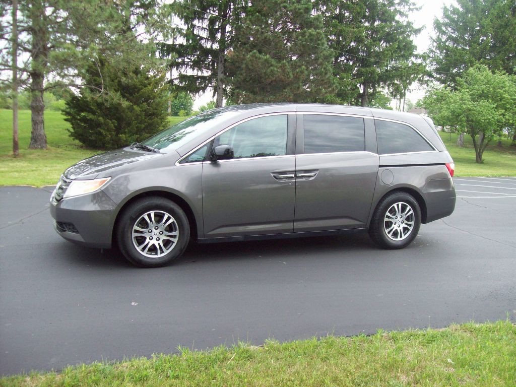 2013 Honda Odyssey Image 1
