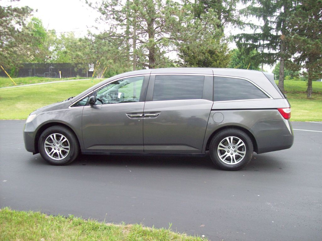 2013 Honda Odyssey Image 3