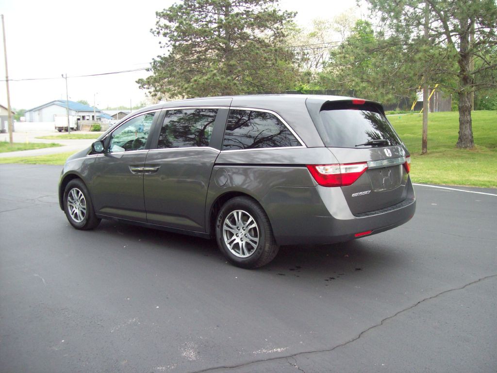 2013 Honda Odyssey Image 4