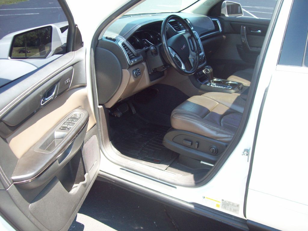 2014 GMC Acadia Image 9