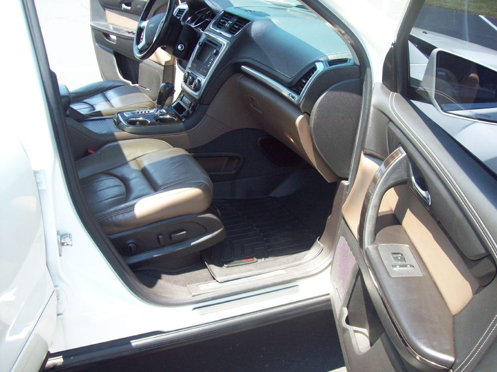 2014 GMC Acadia Image 13
