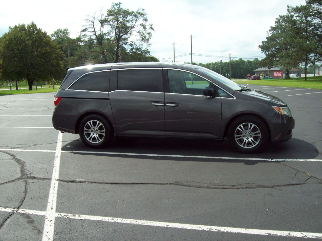 2012 Honda Odyssey Image 4