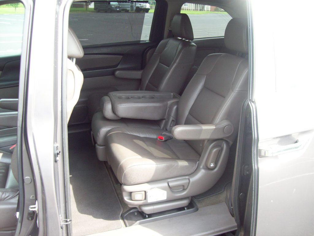 2012 Honda Odyssey Image 11