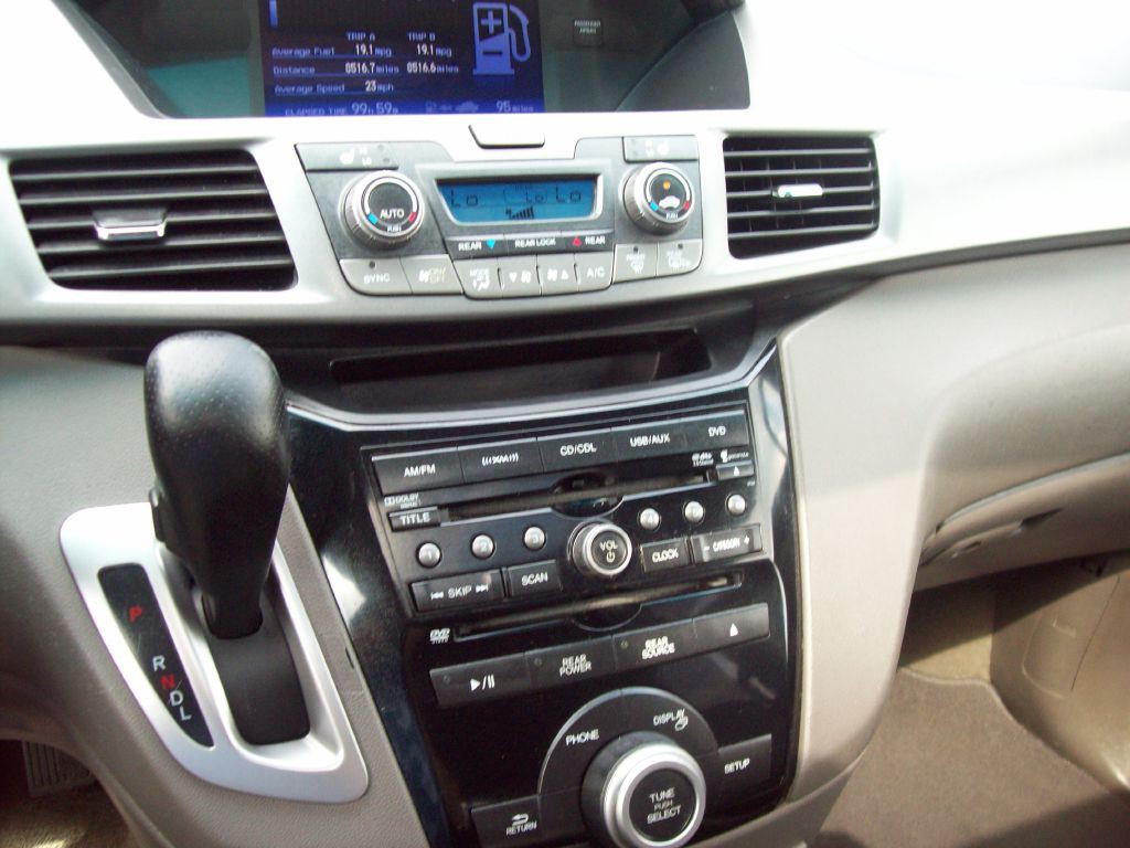 2012 Honda Odyssey Image 19