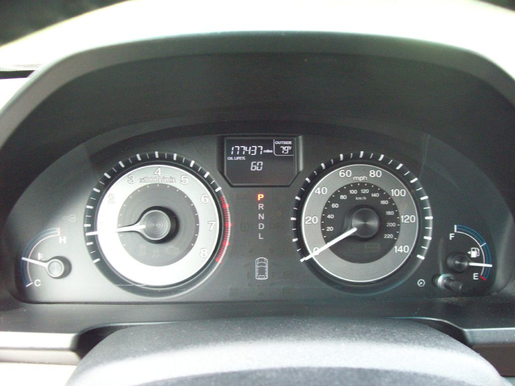 2012 Honda Odyssey Image 20