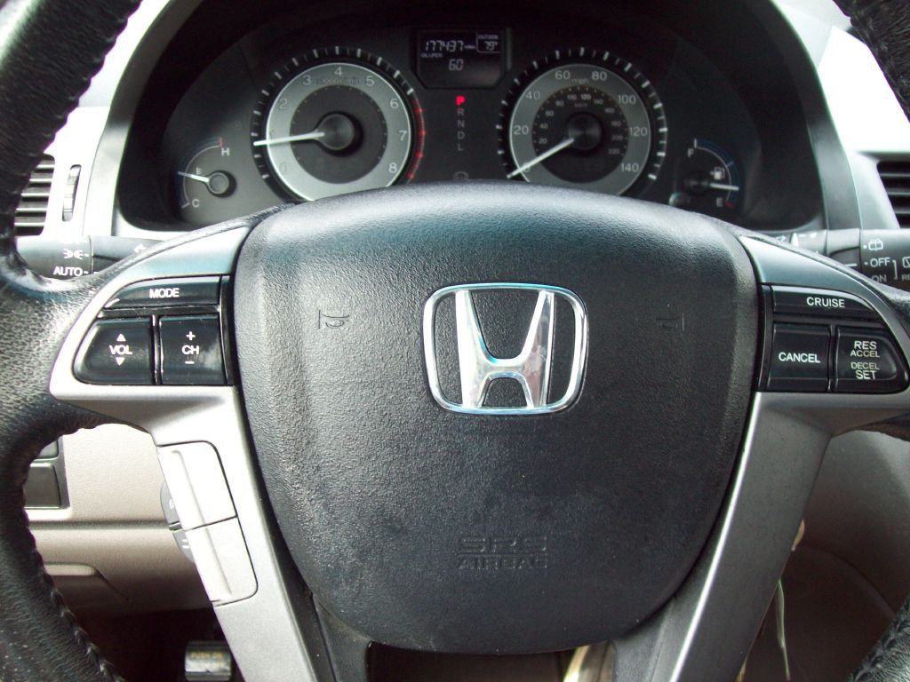 2012 Honda Odyssey Image 21