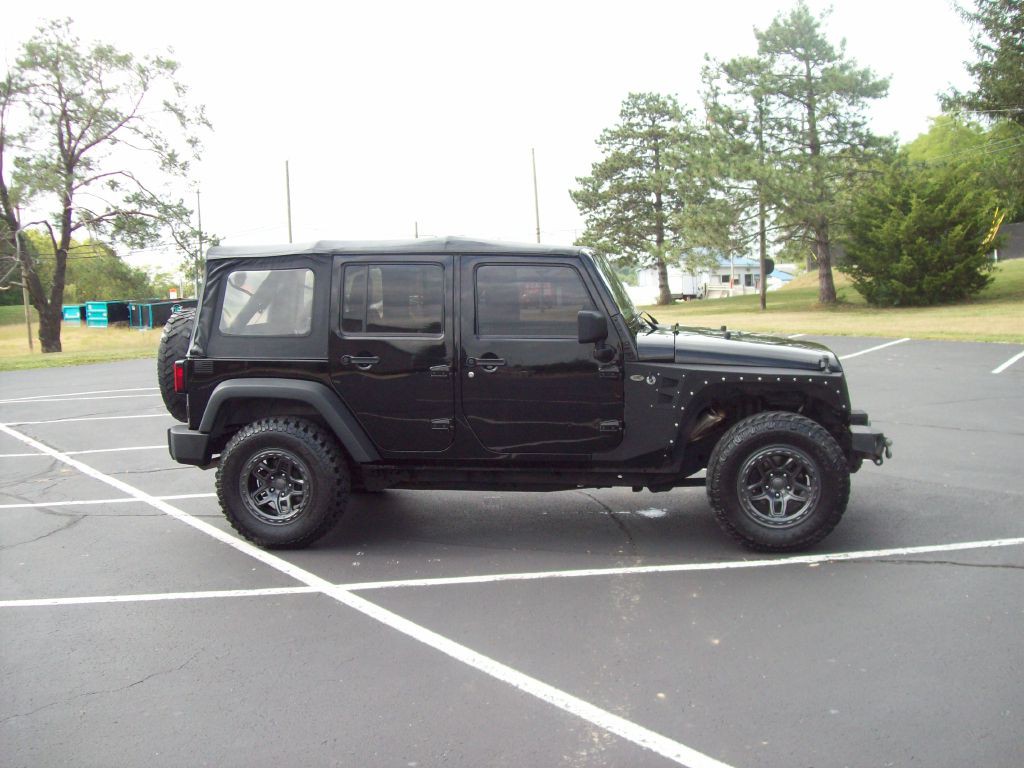 2013 Jeep Wrangler Unlimited Image 4