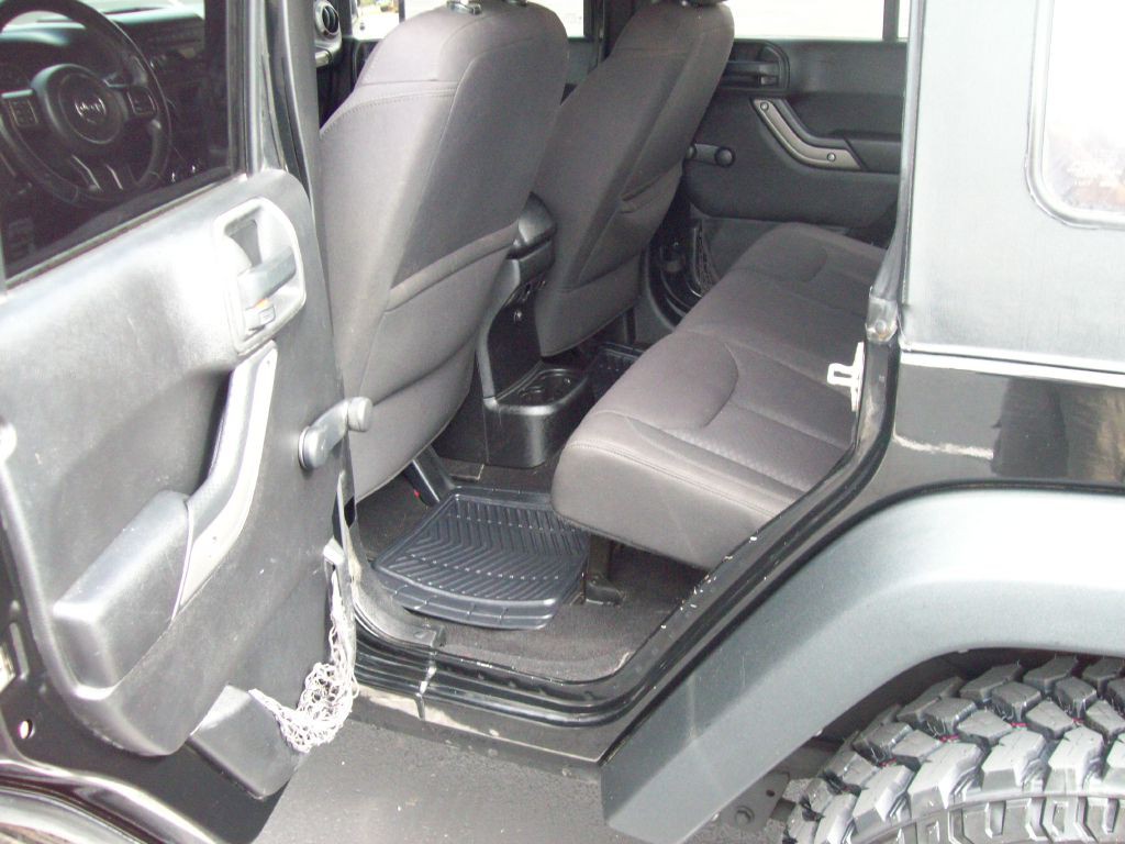 2013 Jeep Wrangler Unlimited Image 10