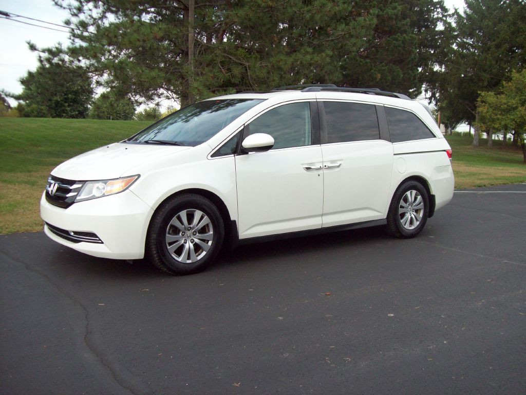 2016 Honda Odyssey Image 2