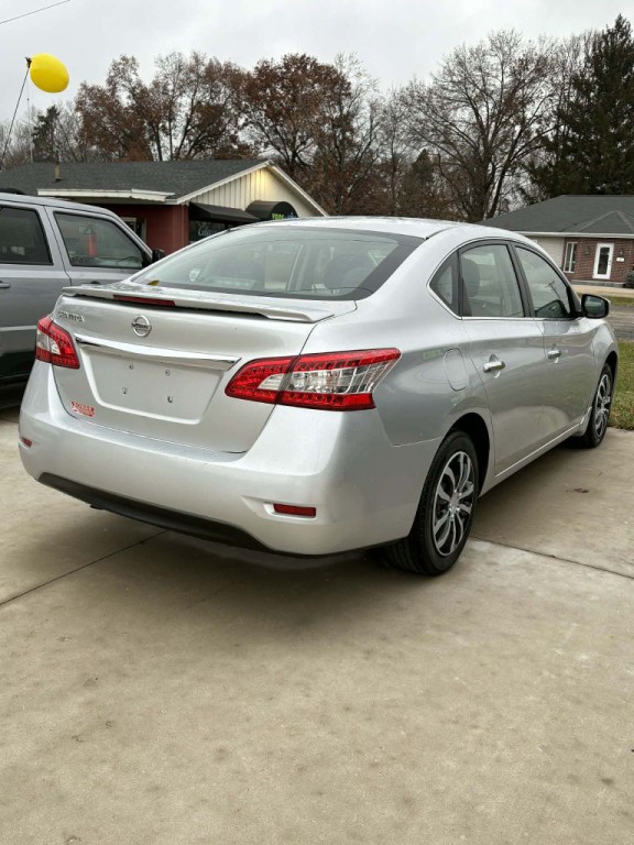 2015 Nissan Sentra Image 2