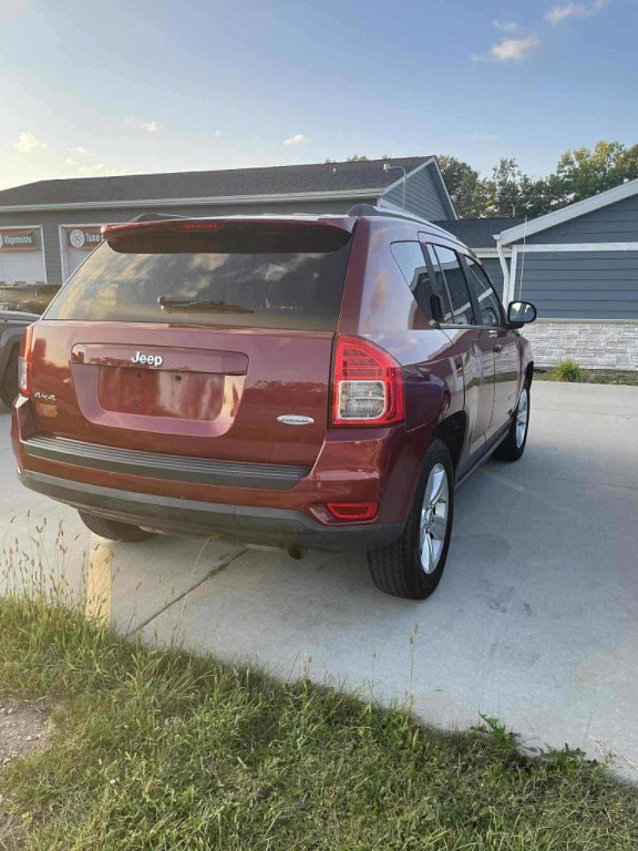 2011 Jeep Compass Image 4