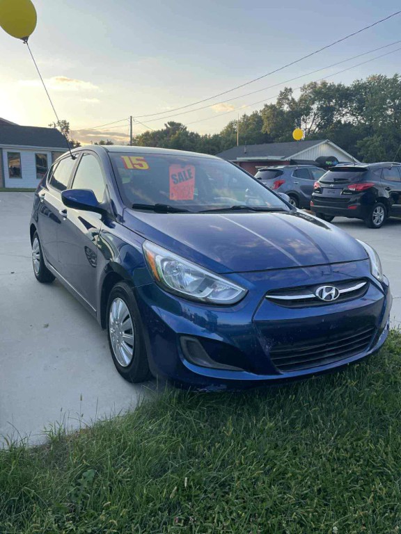2015 Hyundai Accent Image 3