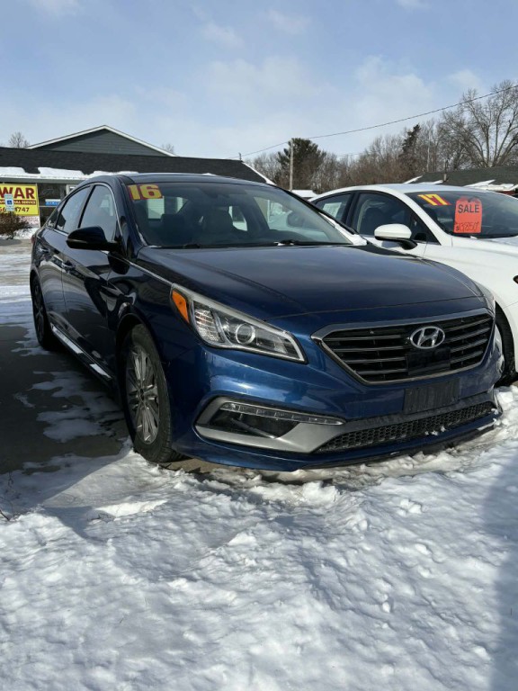 2016 Hyundai Sonata Image 1