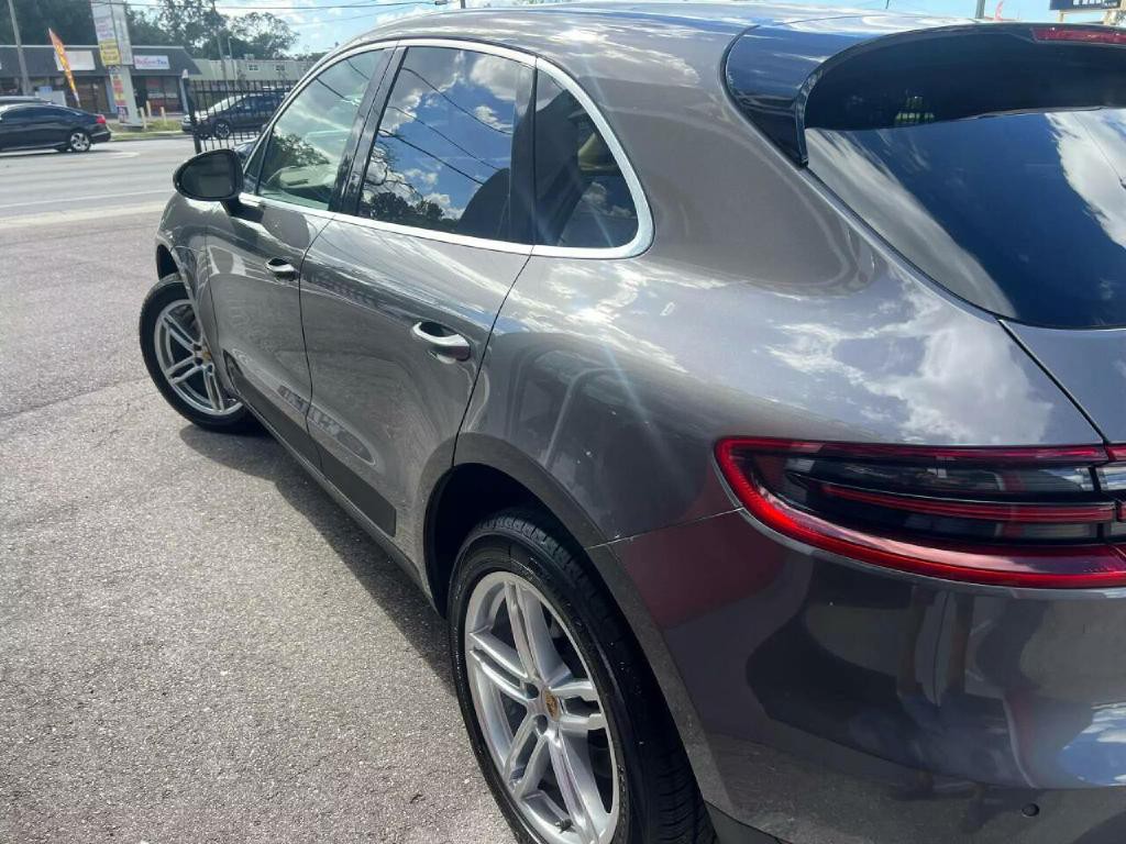 2015 Porsche Macan Image 5