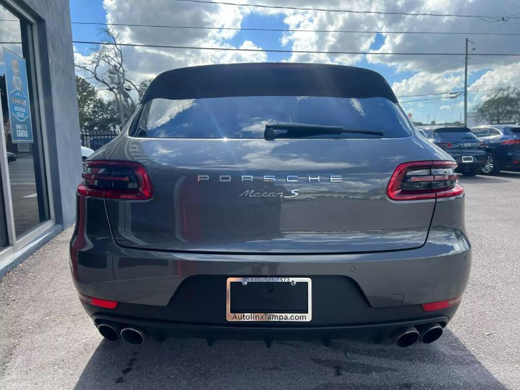 2015 Porsche Macan Image 6