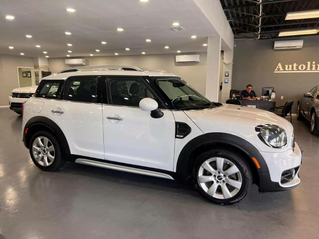 2019 MINI Countryman Image 8