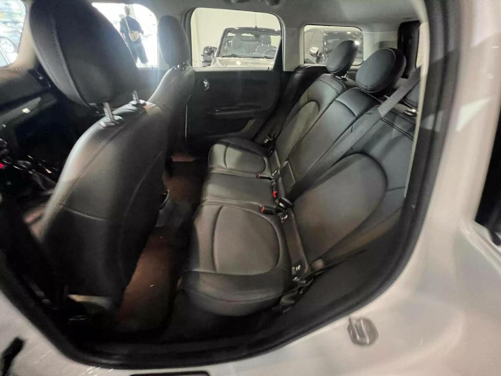 2019 MINI Countryman Image 15