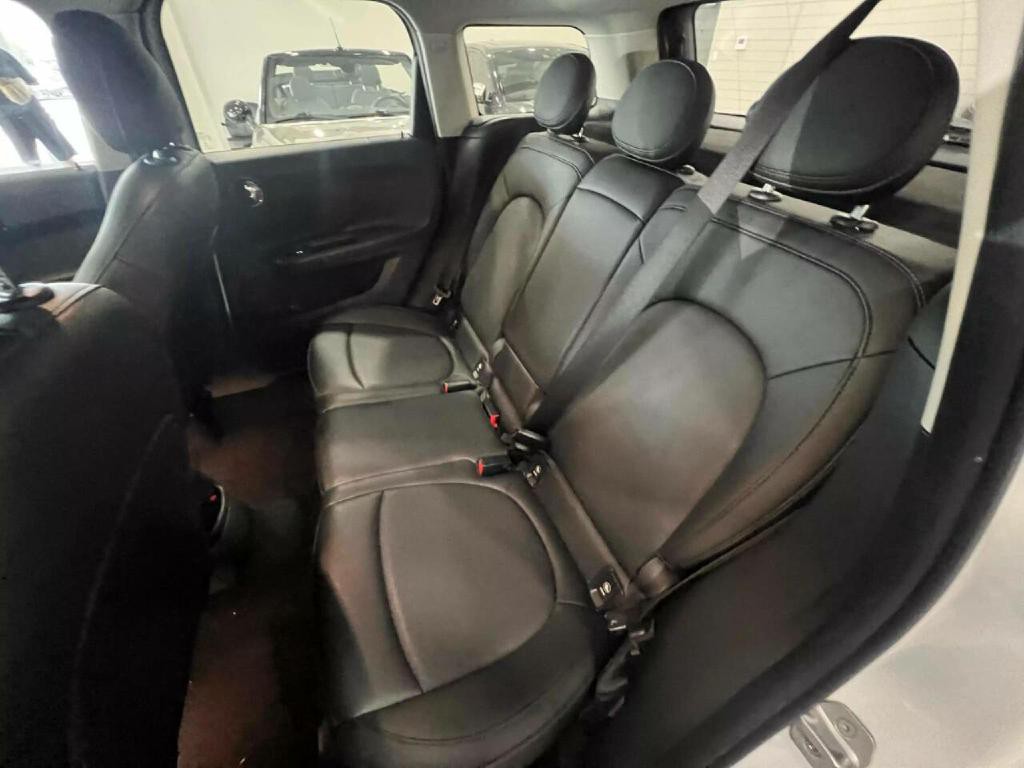 2019 MINI Countryman Image 16