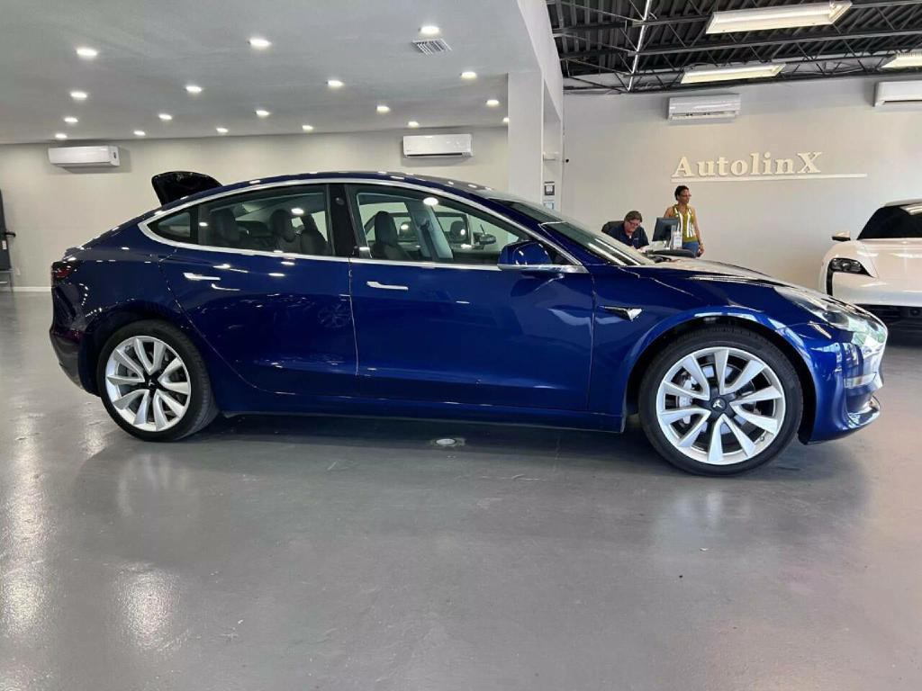 2018 Tesla Model 3 Image 8