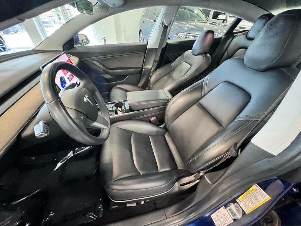 2018 Tesla Model 3 Image 13