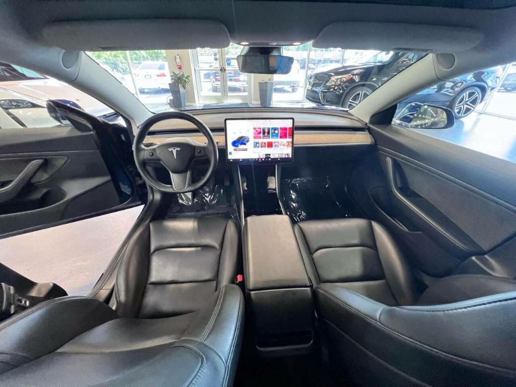 2018 Tesla Model 3 Image 16