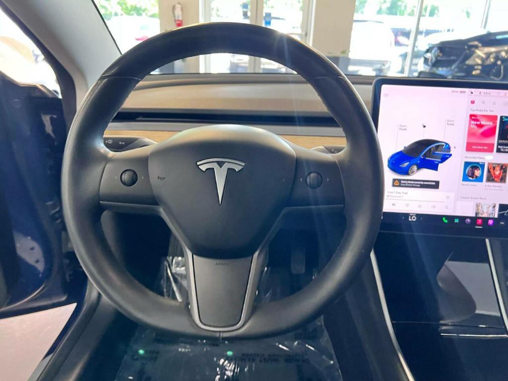 2018 Tesla Model 3 Image 17
