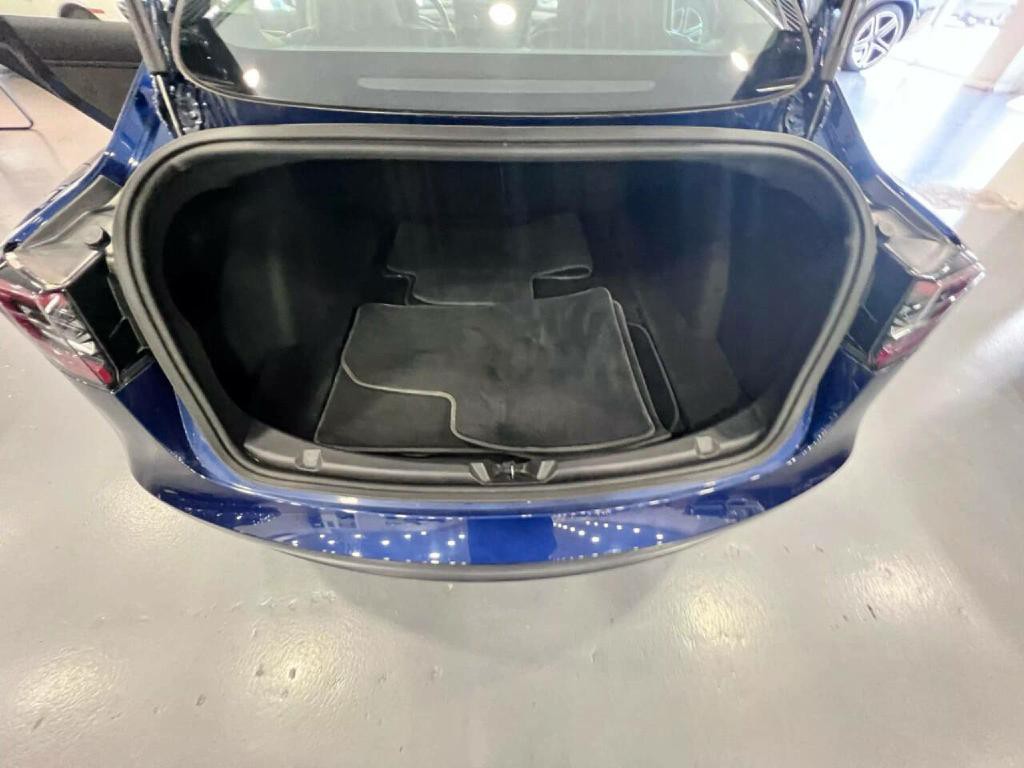 2018 Tesla Model 3 Image 22