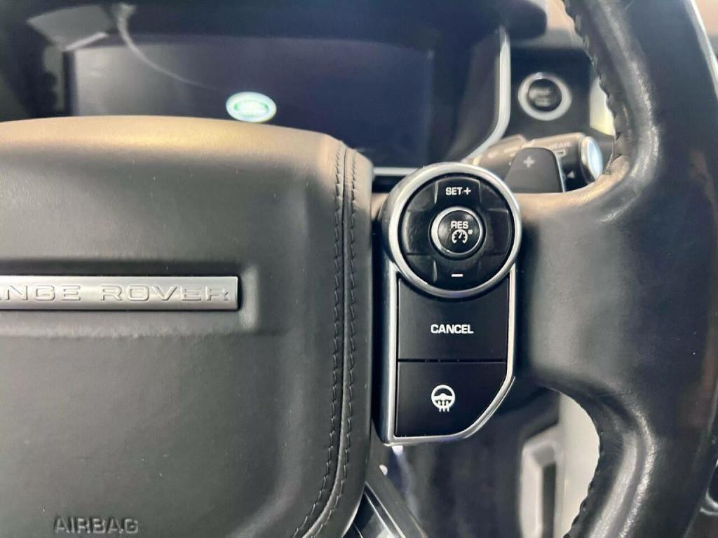 2015 Land Rover Range Rover Image 17