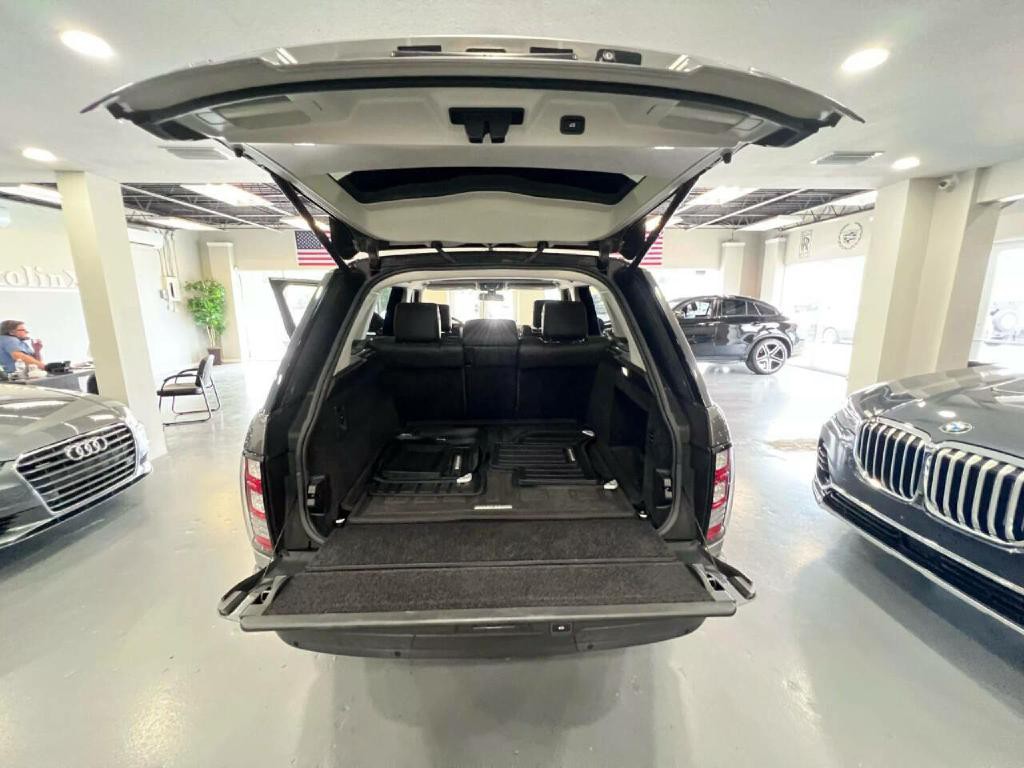 2015 Land Rover Range Rover Image 32